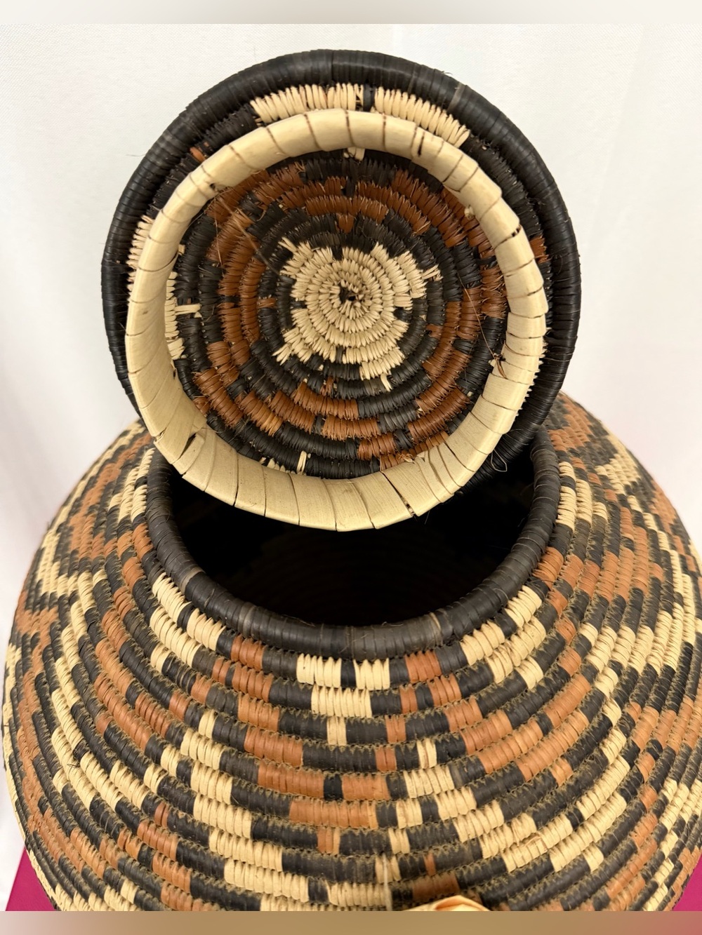 Zulu 11” Vintage Handwoven Lidded Storage Basket in Dark Brown, Caramel & Cream - Picture 6 of 9